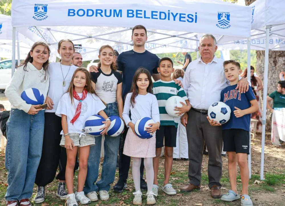 Başkan Mandalinci Karaova Bölgesinde