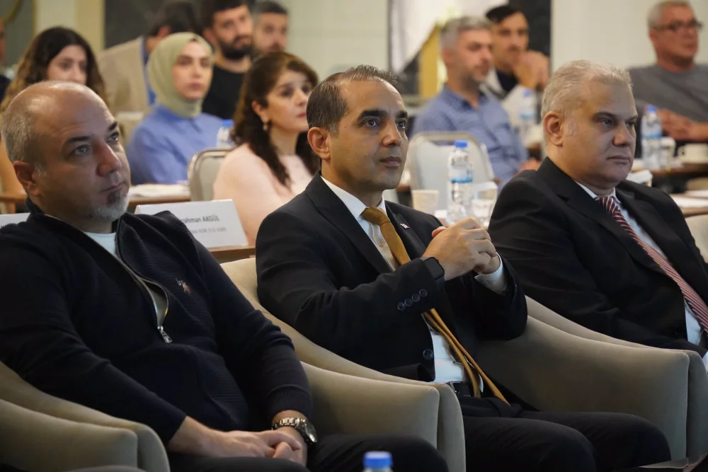 ADIYAMAN’DA AFETLERE HAZIRLIK İÇİN SAĞLIK ÇALIŞTAYI DÜZENLENDİ