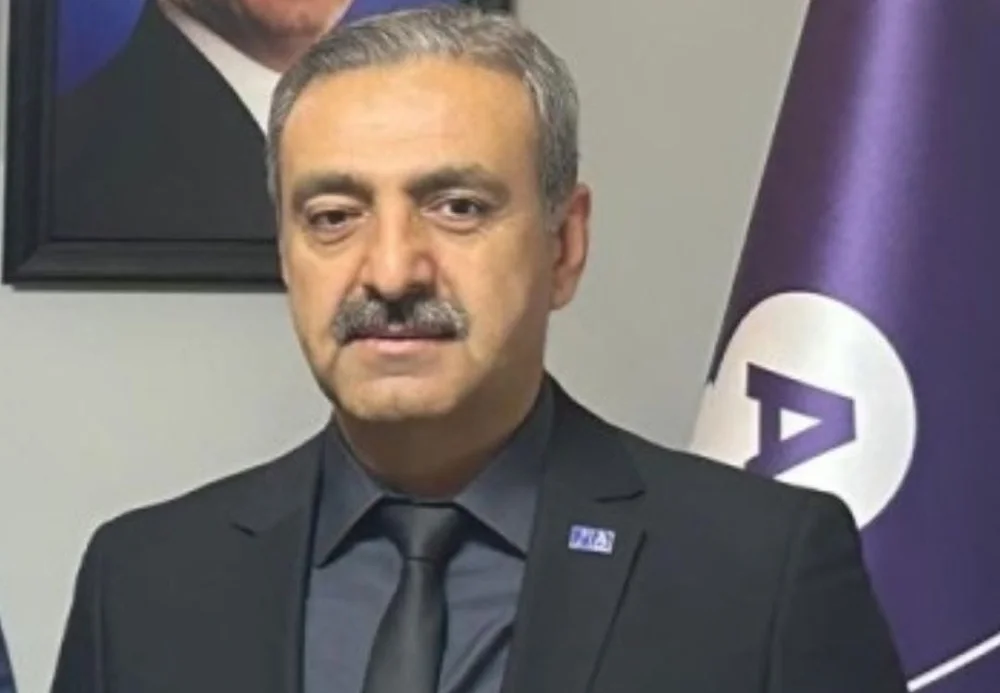 MİKDAT YOLDAŞ: “BAŞÖRTÜSÜ BİR SİYASET MESELESİ DEĞİL, İNANÇ VE ÖZGÜRLÜK MESELESİDİR”