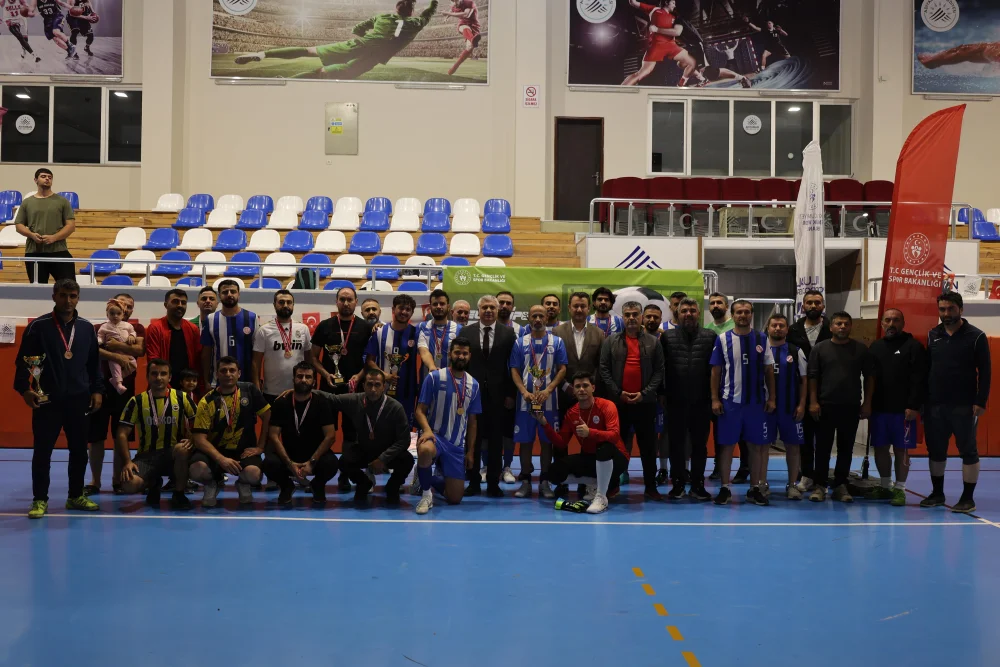 4. KAMU SPOR OYUNLARI FUTSAL TURNUVASI’NDA ŞAMPİYON ADIYAMAN BELEDİYESİ OLDU