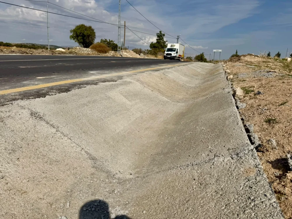Adıyaman İl Özel İdaresi’nden Kırsal Yollarda Trafik Güvenliği Çalışması