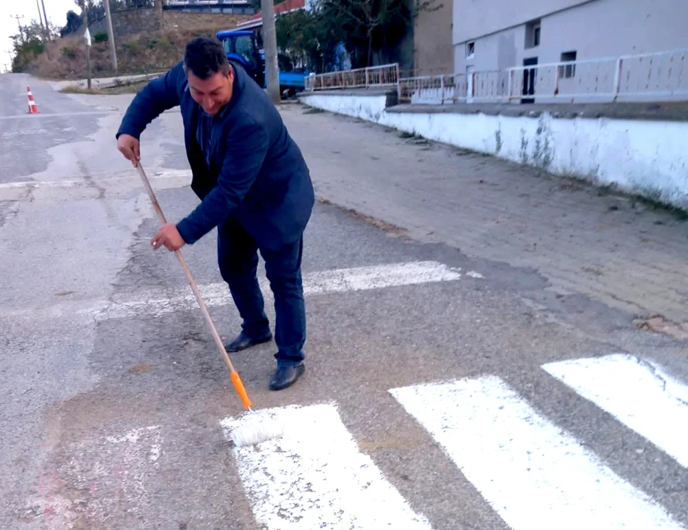 Bolayır’da Yaya Geçidi Çizgileri Yenileniyor