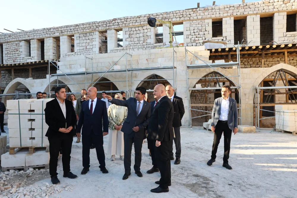 ADIYAMAN’IN TARİHİ TUZ HANI’NDA RESTORASYON ÇALIŞMALARI SÜRÜYOR