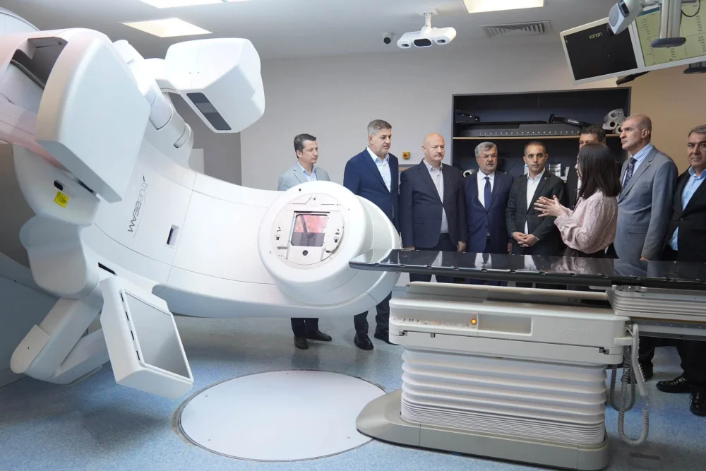 DOÇ. DR. İSHAK ŞAN’IN KATILIMIYLA ADIYAMAN VE SAMSAT’TA YENİ SAĞLIK MERKEZLERİ AÇILDI