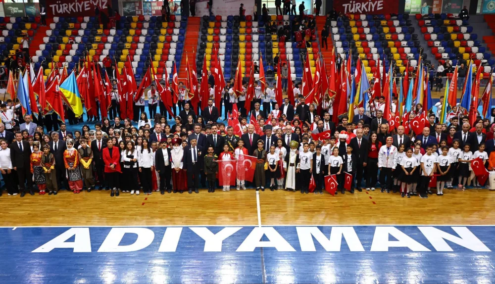 ADIYAMAN’DA CUMHURİYET’İN 103. YIL DÖNÜMÜ COŞKUYLA KUTLANDI