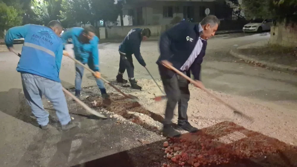 ADIYAMAN’DA 24 SAATTE METREKAREYE 87,2 KİLOGRAM YAĞIŞ DÜŞTÜ: BELEDİYE EKİPLERİ GECE BOYUNCA SAHADAYDI